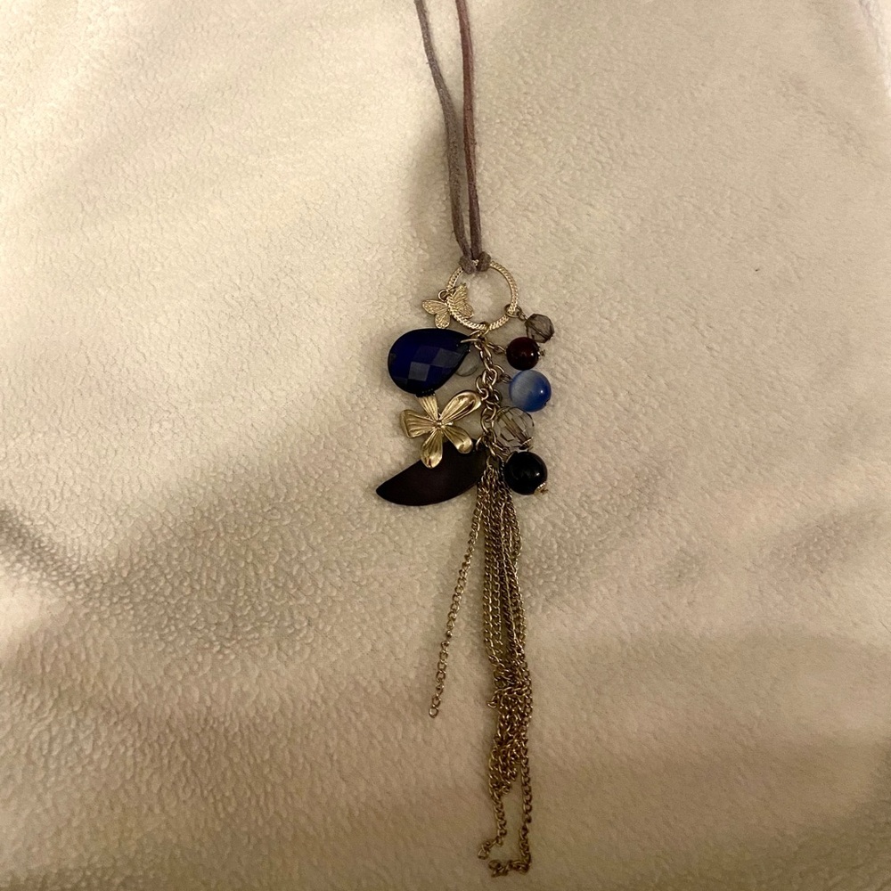 Long necklace!